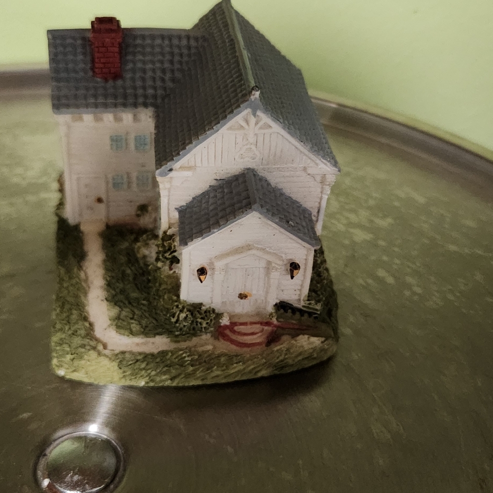 3 Piece Peebles Collection  1993 -1995 Pink House, Church  and Tobacco Barn - Picture 8 of 16